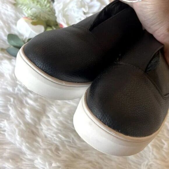 Catherine Malandrino Fur Tongue Black Platform Sneakers - Picture 9 of 12